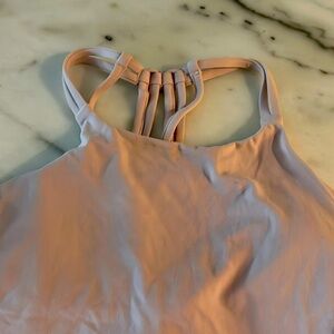 New lululemon tank top with a bra support !